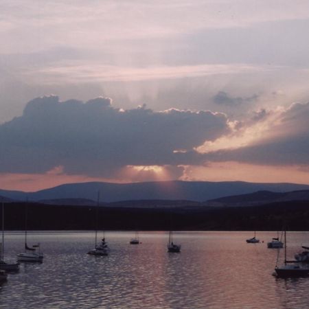Camping De Cervera De Buitrago 외부 사진