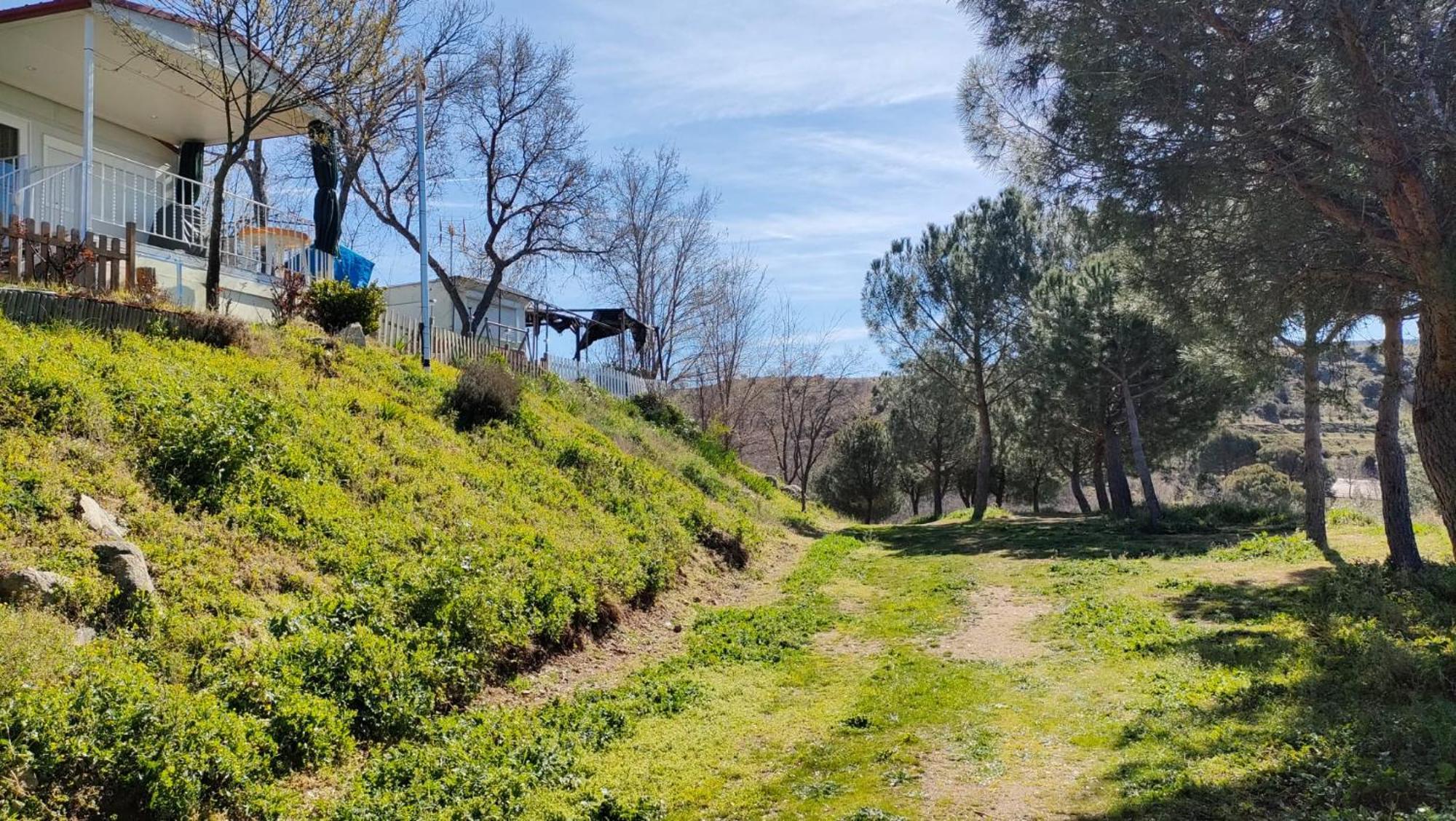Camping De Cervera De Buitrago 외부 사진