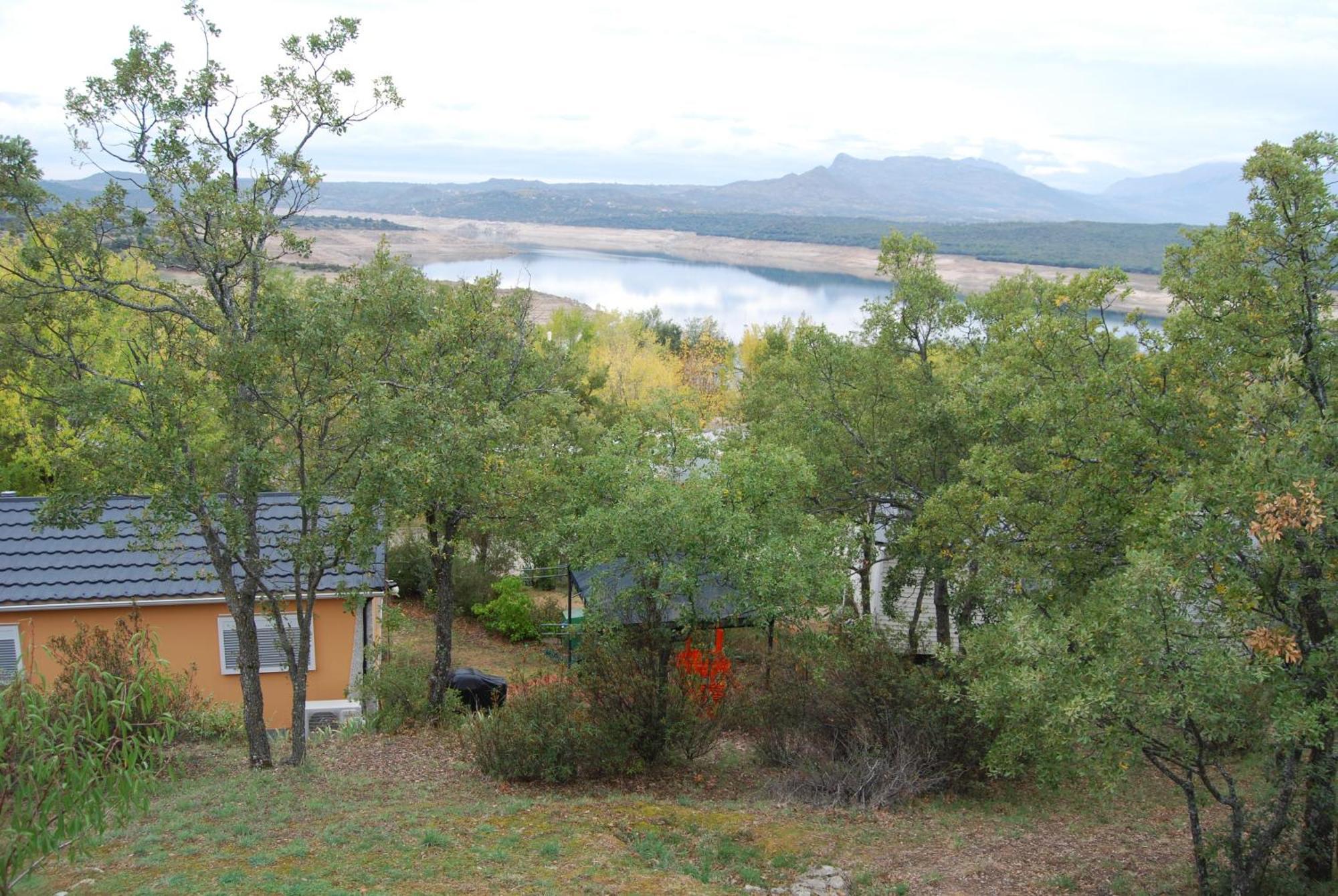 Camping De Cervera De Buitrago 외부 사진