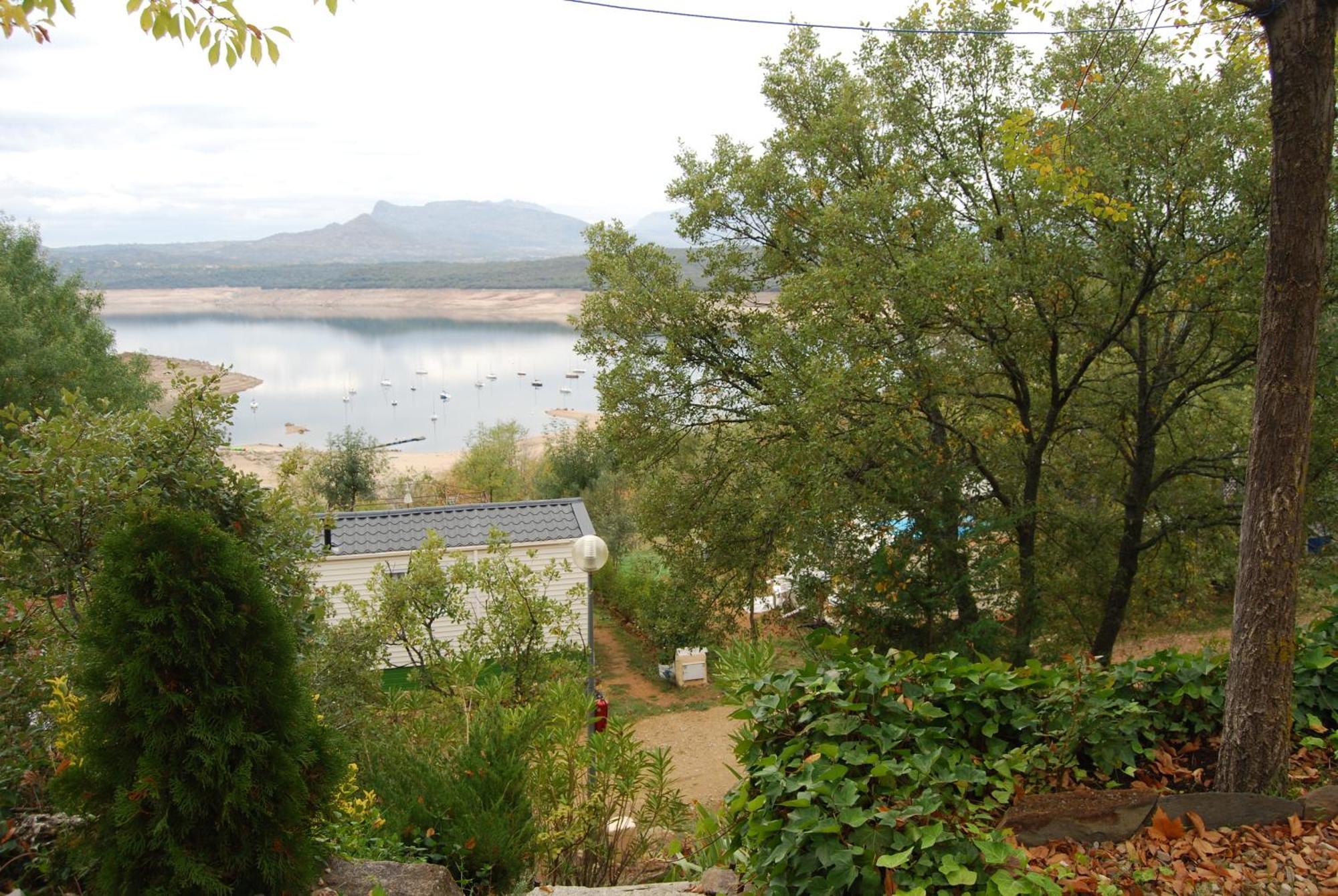 Camping De Cervera De Buitrago 외부 사진