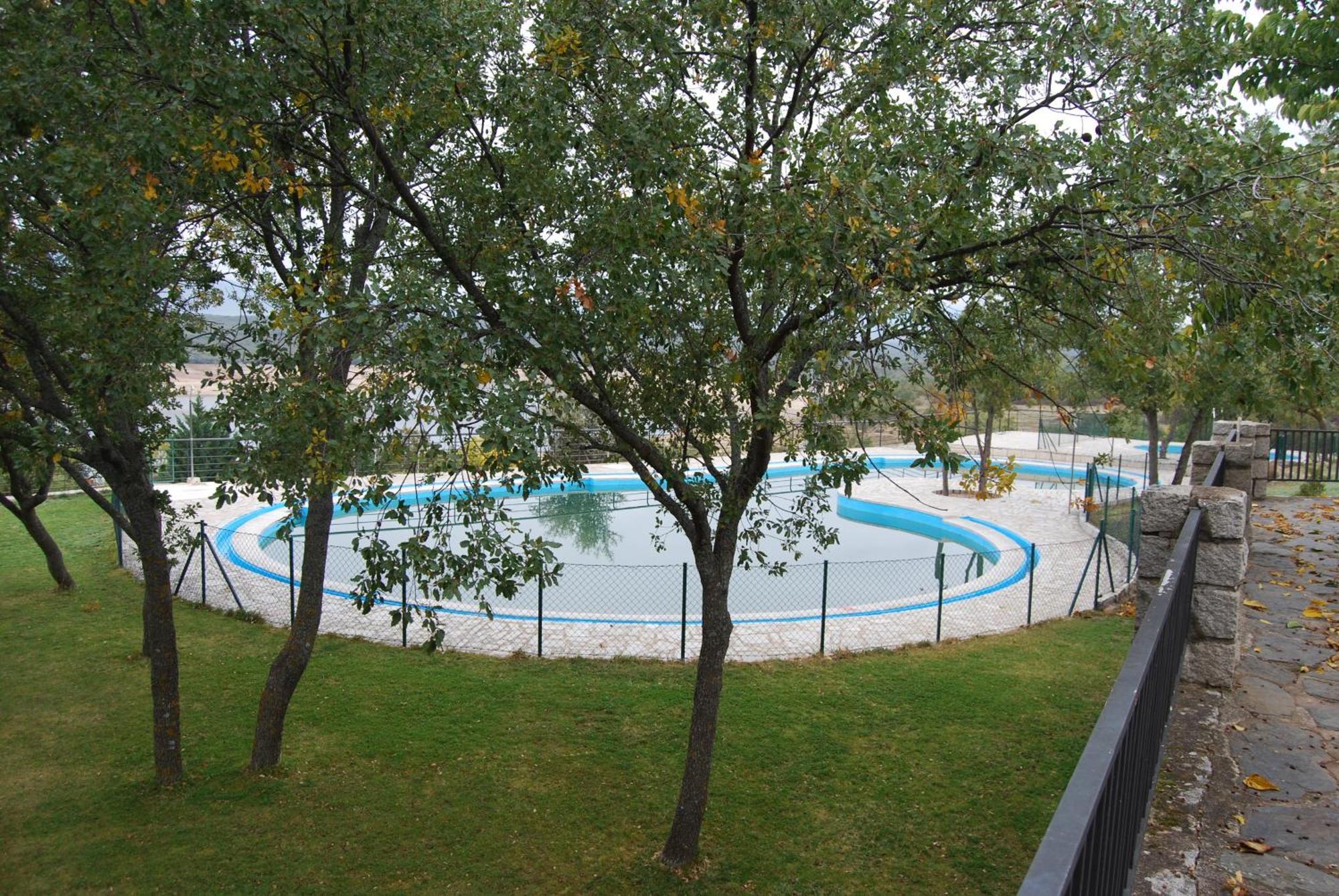 Camping De Cervera De Buitrago 외부 사진