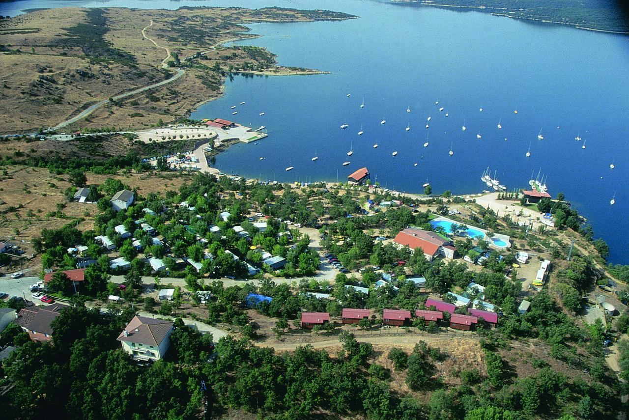 Camping De Cervera De Buitrago 외부 사진